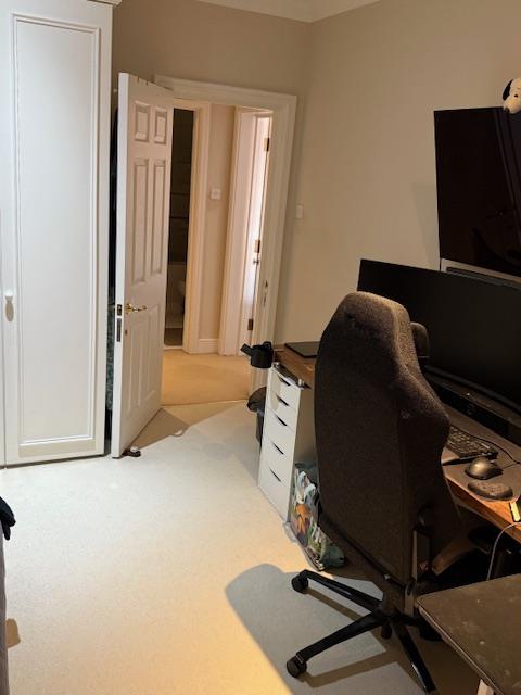 Holloway Drive, Virginia Water